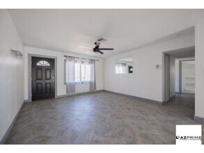 9235 S Montezuma St in Phoenix, AZ - Building Photo - Building Photo