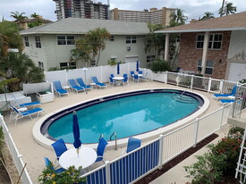 3216 NE 13th St in Pompano Beach, FL - Building Photo