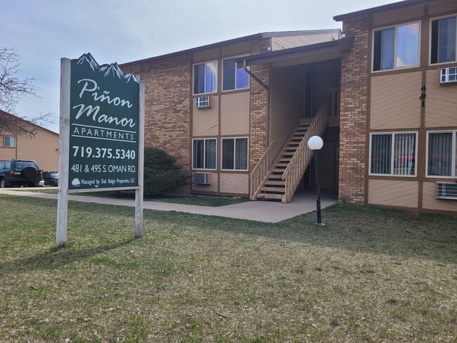 Pinon Manor Apartments in Castle Rock, CO - Building Photo - Building Photo