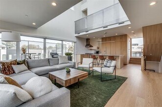 4626 Coles Manor Pl in Dallas, TX - Building Photo - Building Photo