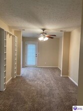 122 Darby Woods Ct in Radcliff, KY - Building Photo - Building Photo