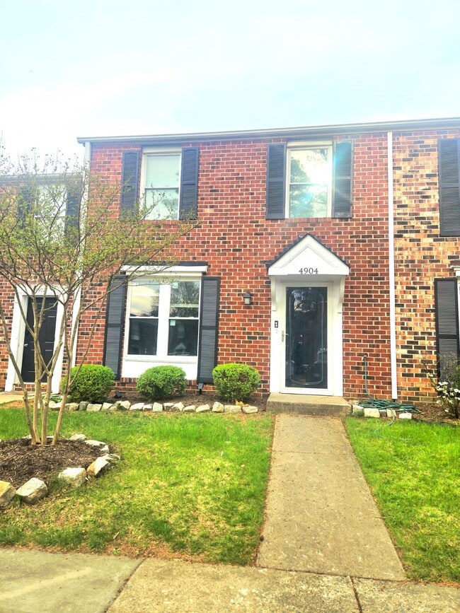 4904 Finnegan Ct in Richmond, VA - Building Photo - Building Photo