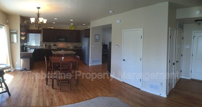 5751 Cisco Dr in Colorado Springs, CO - Foto de edificio - Building Photo