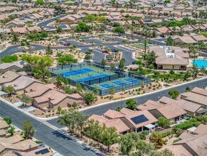 6076 Wheat Penny Ave, Unit 1F in Las Vegas, NV - Building Photo - Building Photo