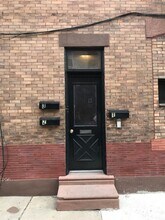 1527 W Porter St in Philadelphia, PA - Building Photo - Building Photo