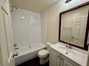 13227 Vanowen St in Los Angeles, CA - Building Photo - Building Photo