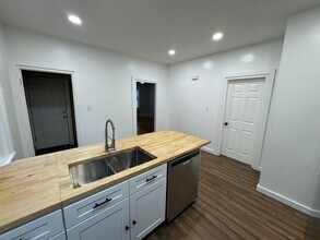 2469 Professor Ave in Cleveland, OH - Building Photo - Building Photo