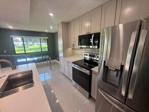 8148 NW 17th Mnr, Unit 8148 in Plantation, FL - Building Photo - Building Photo