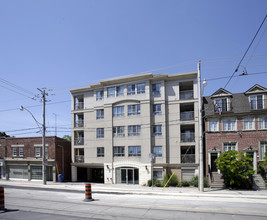 716 Kingston Rd in Toronto, ON - Building Photo - Building Photo