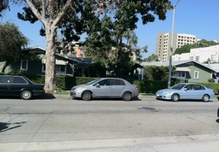 11101-11103 Hartsook St in North Hollywood, CA - Building Photo - Building Photo