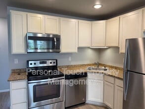 808 7th Ave S in Moorhead, MN - Building Photo - Building Photo