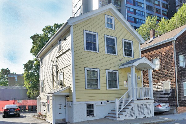 23 Lambert St, Unit 2 in Cambridge, MA - Building Photo