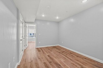 2046 N Carlisle St-Unit -Unit 2 in Philadelphia, PA - Building Photo - Building Photo