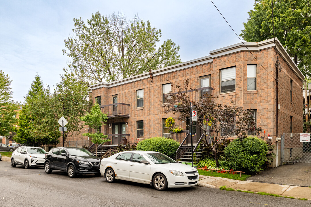 1611-1627 Montcalm Rue in Montréal, QC - Building Photo