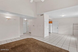 11564 Jamaican Palm Dr in El Paso, TX - Building Photo - Building Photo