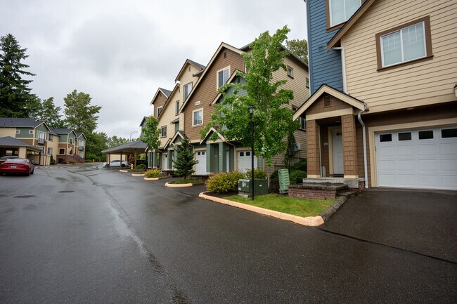 Marymoor Ridge Condominiums in Redmond, WA - Building Photo - Building Photo