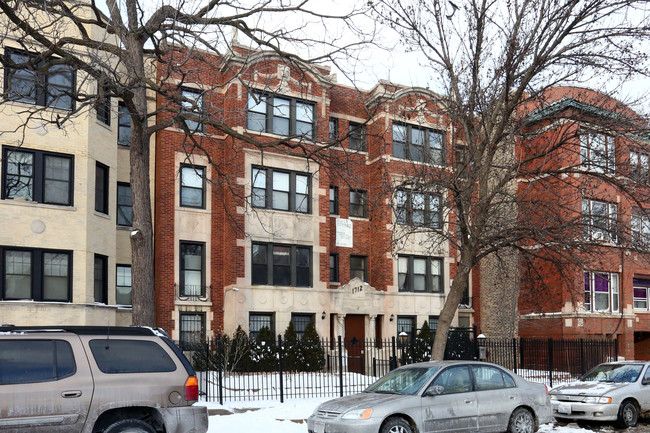 1712 W Estes Ave in Chicago, IL - Building Photo - Building Photo