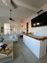 1200 Ursulines Ave in New Orleans, LA - Foto de edificio - Building Photo