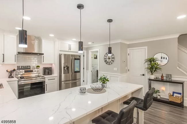 property at 909 River Renaissance