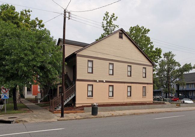 538 E Park Ave in Savannah, GA - Building Photo - Building Photo