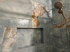 128 Woodberry Ct in Woodstock, GA - Building Photo