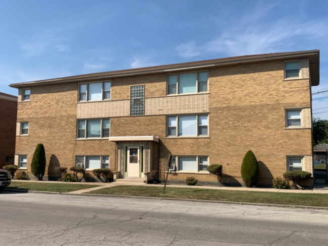 property at 12746 Winchester Ave
