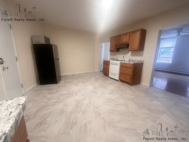 39 Charter St, Unit 3F in Boston, MA - Foto de edificio - Building Photo