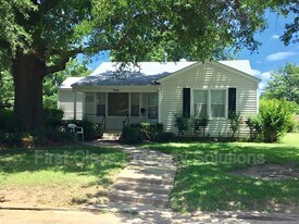 7001 NW 45th St in Bethany, OK - Building Photo