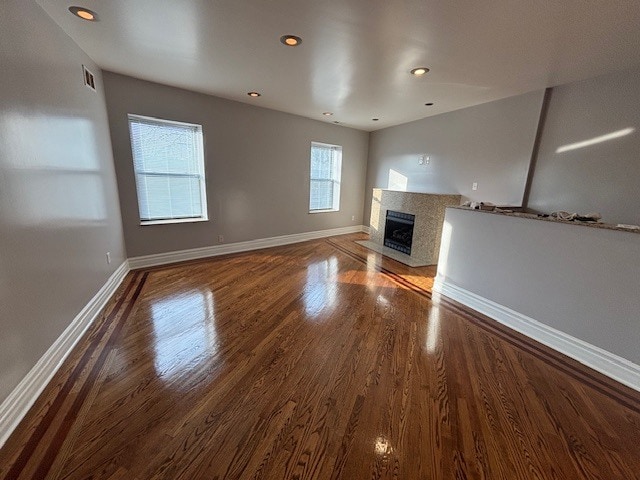 5772 W Higgins Ave, Unit 2 in Chicago, IL - Foto de edificio - Building Photo