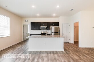 2365 Nabble Ln in North Port, FL - Building Photo - Building Photo