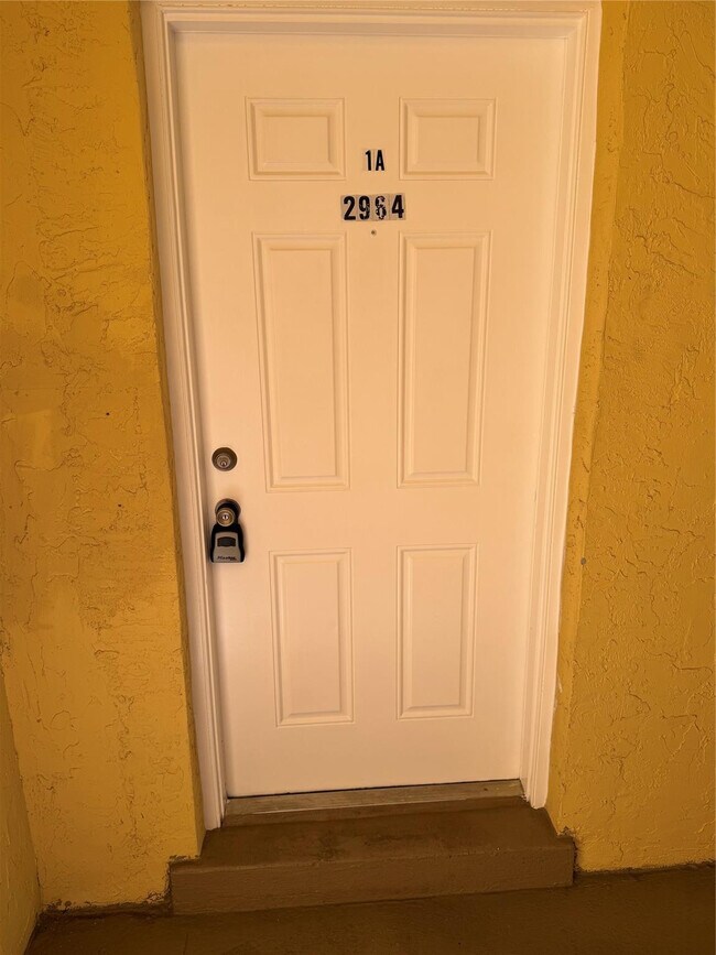 2964 NW 55th Ave in Lauderhill, FL - Building Photo - Building Photo