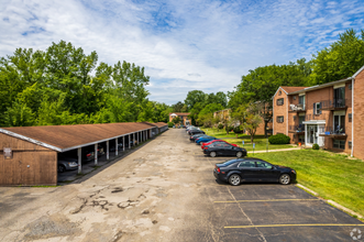 2811 Parkman Rd NW in Warren, OH - Building Photo - Building Photo