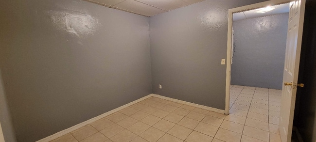 property at 808 W Cypress Ave