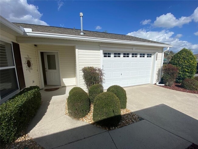 17760 SE 84th Peyton Ct in the Villages, FL - Building Photo - Building Photo