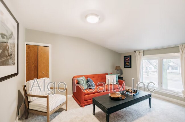 4239 Minnehaha Ave in Minneapolis, MN - Building Photo - Building Photo