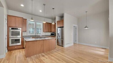 11718 Perry St in Westminster, CO - Foto de edificio - Building Photo