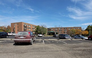Eastgate Village in Cincinnati, OH - Building Photo