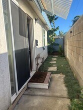 3058 Murray Ln in Costa Mesa, CA - Foto de edificio - Building Photo