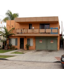 1036 Saint Louis Ave in Long Beach, CA - Building Photo - Building Photo
