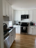 21 Kinross Rd, Unit 3 Apartamentos