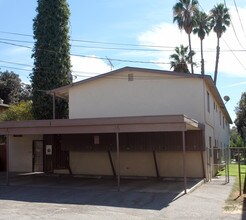 Potomac Apartments in Riverside, CA - Foto de edificio - Building Photo