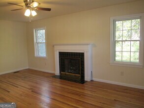 6739 S Sweetwater Rd in Lithia Springs, GA - Building Photo - Building Photo