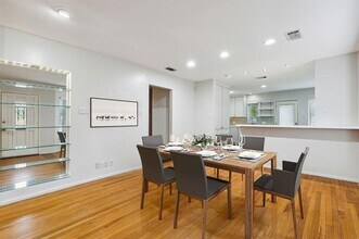 5102 W Mockingbird Ln in Dallas, TX - Building Photo - Building Photo