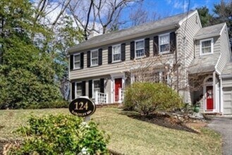 124 Rangeley Rd in Brookline, MA - Building Photo - Building Photo
