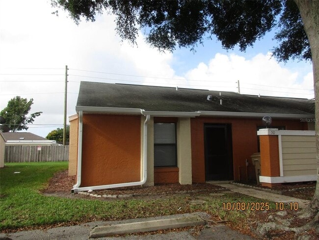 50 Silver Falls Cir in Kissimmee, FL - Building Photo - Building Photo