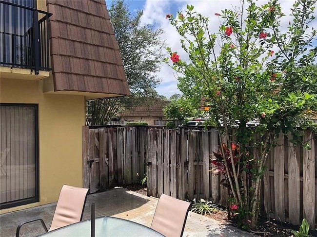 property at 5276 Middle Ct