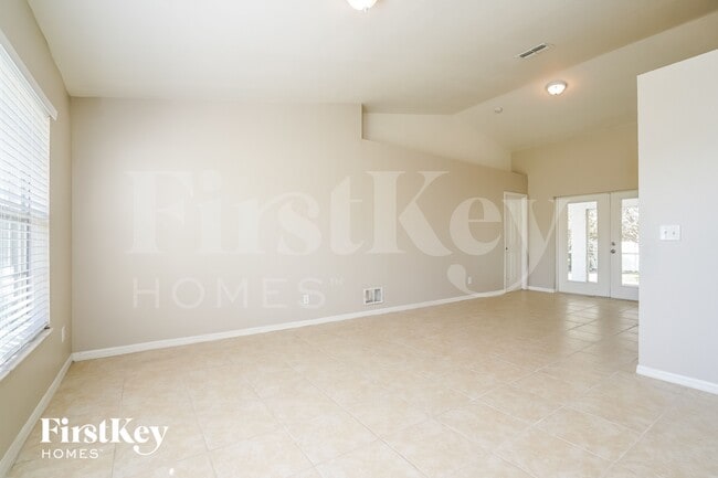1828 SW 3rd Pl, Unit 2219-1E in Cape Coral, FL - Foto de edificio - Building Photo