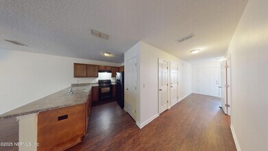 7126 Timmerman Ln in Jacksonville, FL - Building Photo - Building Photo