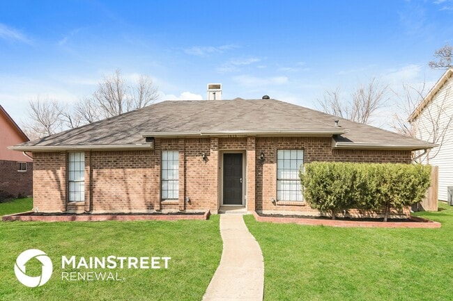 property at 1613 Glencairn Ln