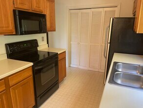 6709 Langston Dr in Knoxville, TN - Building Photo - Building Photo